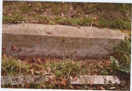 Grave of Ann and Anthony Bentall Wright (second view)